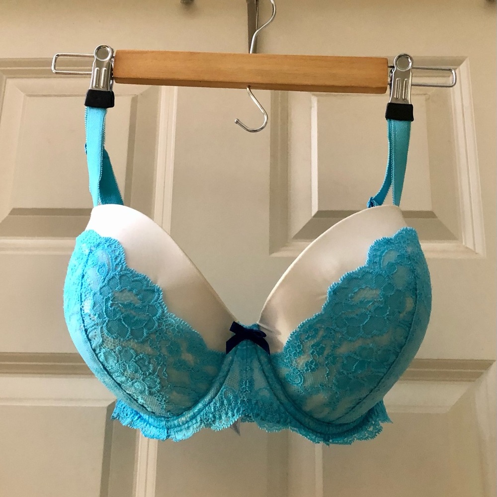 Victoria secrets dream angels lined Demi bra. 36DD